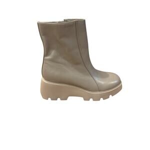 Naked Feet Xenus platform leather ankle boots women’s 9. Taupe lug chunky sole